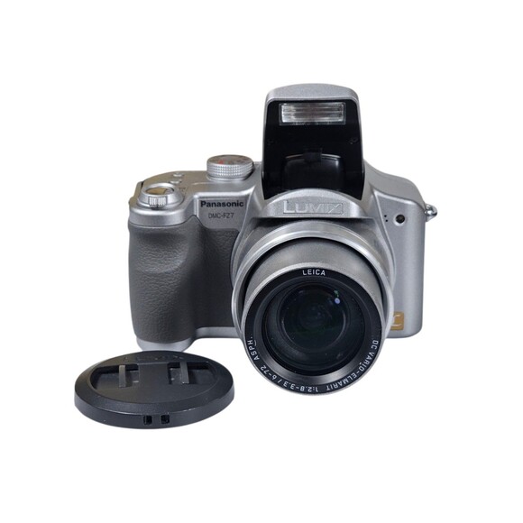 Panasonic LUMIX DMC-FZ7 Digital Camera 6.0MP with 12x Optical Zoom Tested. - Picture 2 of 16